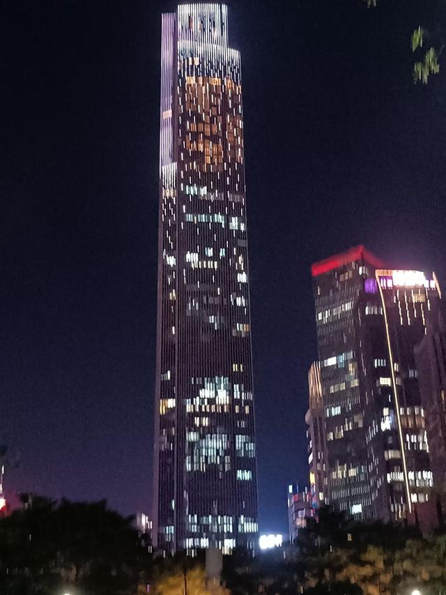 广东再行记之二十六 广州篇之十 观花城广场与海心夜色