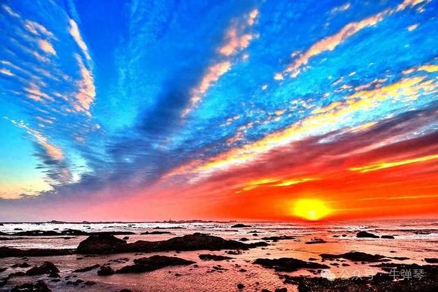 今天的世界，对中国刮目相看