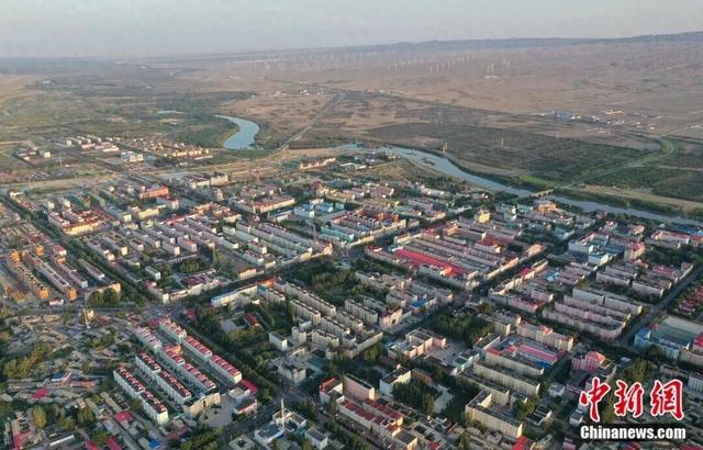 这座7万人口的县城即将涌入80万人，只为一项运动……