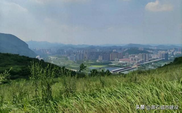 登山揽胜、环湖骑行、品尝螃蟹 前方到站！大美黄石后花园