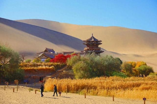 鸣沙山月牙泉景区调整开放时间