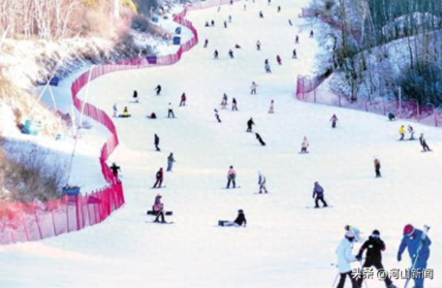 张家口崇礼滑雪网络门票搜索量激增275% 酒店民宿预订增速12%!