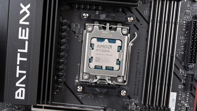 799元坐拥9800X3D全能搭子，七彩虹战斧B850M超级黑刃评测