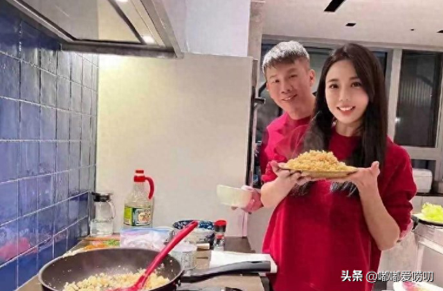 陶喆真是再一次证明，娶妻要娶年纪小的，你老了她还美得赏心悦目