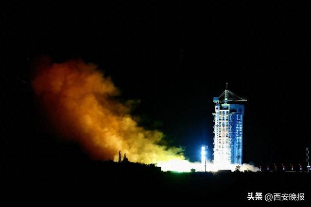圆满成功×2 长征系列火箭一日双发