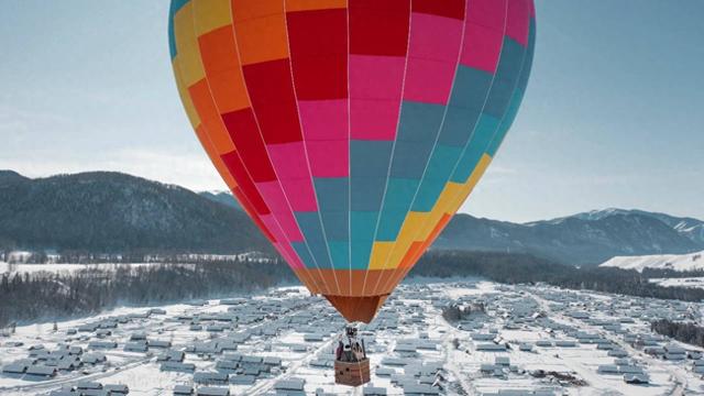 布尔津让“冰雪＋”跨界，“小而美”成文旅冬日亮点