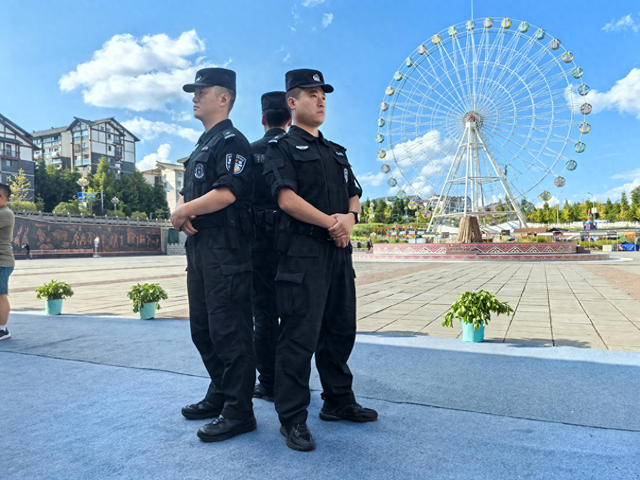 重庆石柱公安：创新“警景融合”模式  绘就旅游警务新画卷
