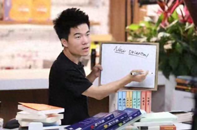 全网最“赚钱”的4位网红，个个赚的盆满钵满，身家过亿收入惊人