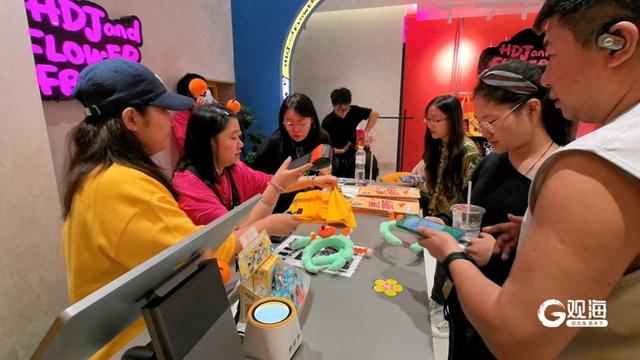 里院喜剧节人气火爆，周边商户营业额“丰收”