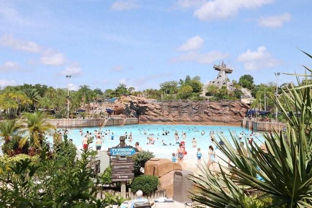 全球第一大水上乐园：游客量281万人次，迪拜水世界冒险乐园第二