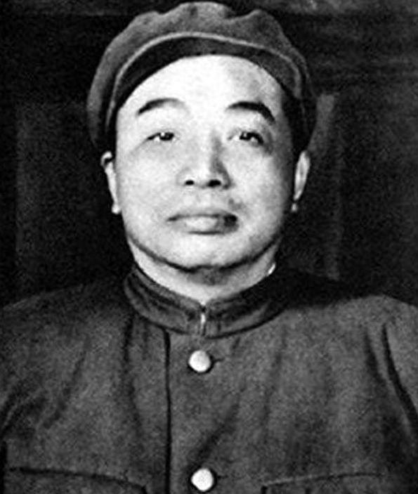 1965年，毛主席重用67岁的彭德怀，遭到背后打压的人是谁