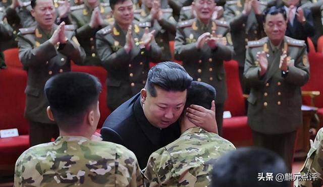 普京态度大变，金正恩罕见落泪，美专家痛心：特朗普对中国太软弱