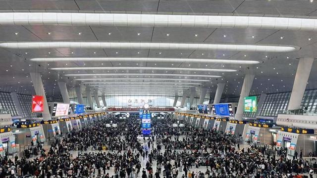 【中国那些事儿】外国朋友为何爱上中国“花海”？外媒：这是文旅深度融合的最佳注脚