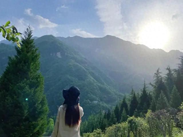 两性关系：这些“肉麻”的事，女人很乐意，尤其是过了中年的女人