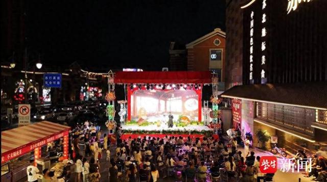 童趣国风夜未央 盐城老西门街区涌动夏夜新活力