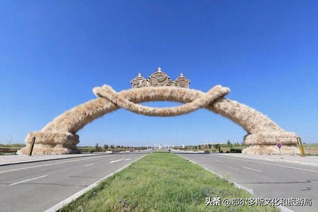 被🧶暖到！“穿”上毛绒绒的鄂尔多斯文化产业园也太治愈了....暖 huo huo！