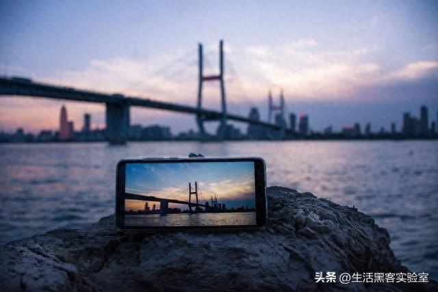 华为电池优化（华为手机深度省电攻略旧机电池回春秘籍做好这8点续航直接翻倍）