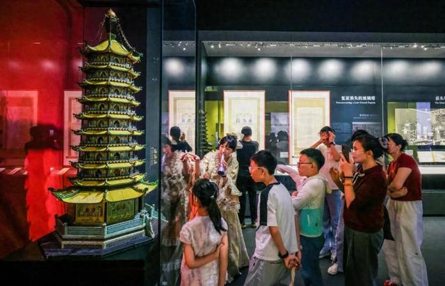 再报！517.3万人次！↗13.2%