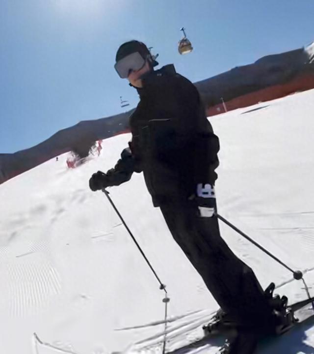 脚痒就开板！2月雪场这波操作，把滑雪的快乐玩明白了》