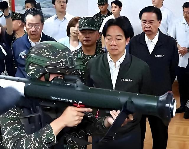 解放军已对台“包饺子”，赖清德已插翅难逃，美方回应表明了立场