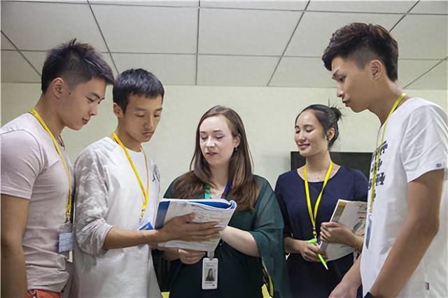 提高英语口语的有效方法（有哪些高效提高英语口语的方法）