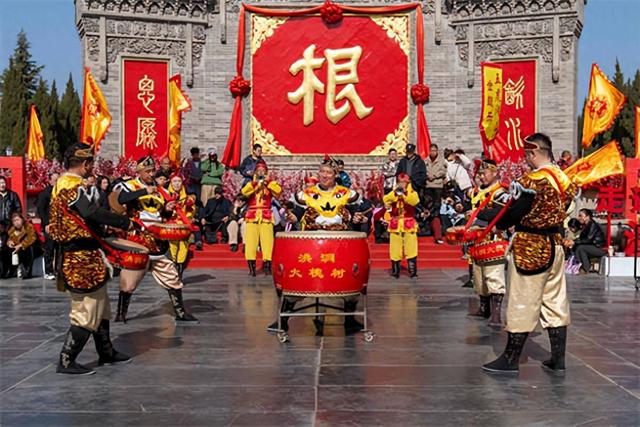 【新春走基层】洪洞大槐树：错峰出游享'慢'年味