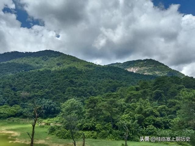 威观宁夏：贺兰山，银川铁丝围栏里的“父亲山”