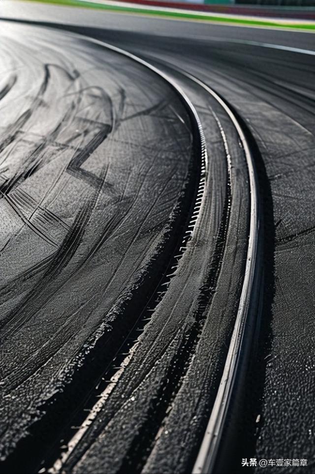 最后的咆哮：捷豹F-PACE SVR终章，一个时代的优雅谢幕