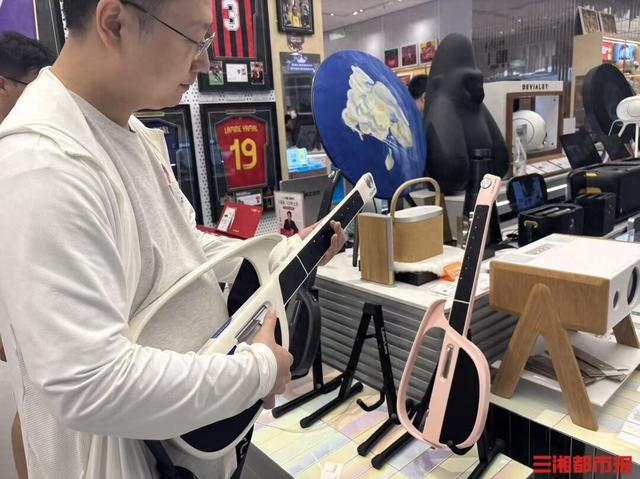 空气架子鼓、无弦吉他、亮灯钢琴……智能乐器整“花活”，价格偏高难以实现深入学习