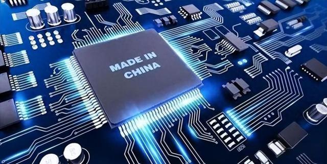 9月，中国芯片的“觉醒时刻”：从“卡脖子”到“挺直腰”