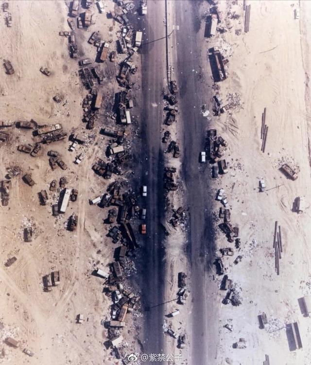 10分钟，2000士兵当场阵亡，数万名战士投降！集束炸弹威力太大