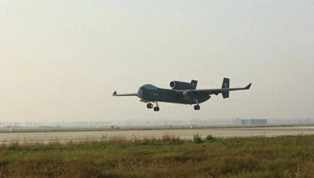 百机蜂群出击！中国空中航母！