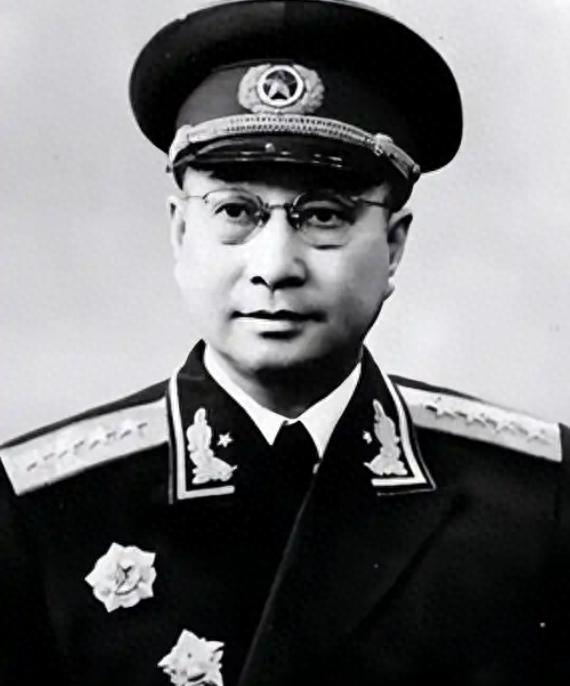 与陈赓关系最好的黄埔生，1959年被特赦后，陈赓亲自接他出狱