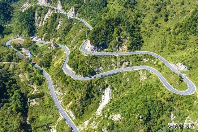 在秦岭最美跑山公路101省道,发现很多当地摩友喜欢倒头就睡