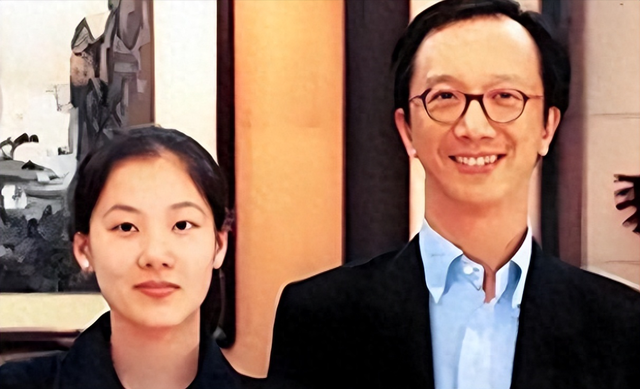 老夫少妻的"残酷现实"，在梁锦松和伏明霞，身上展现的淋漓尽致