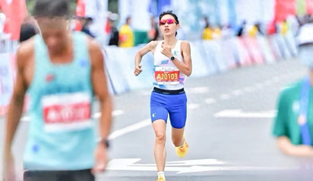 张水华2月休战冬训+看店+带孩子 重马挣3000美元先过个“肥年	”