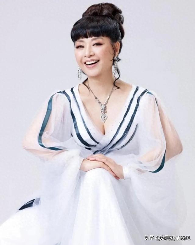 国家一级演员 女高音歌唱家 殷秀