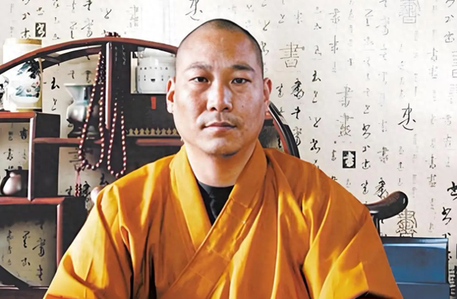 上梁不正下梁歪！他举报释永信，年收入超3.78亿	，妻子是小三上位