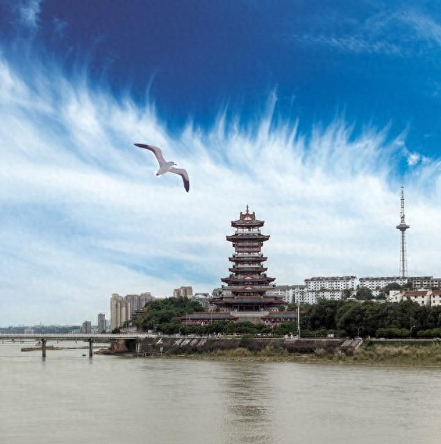 接上 第二部：绵阳——涪江潮涌，剑门南望的科技与诗魂交响