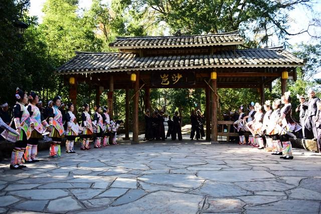 从江：民俗旅游热起来