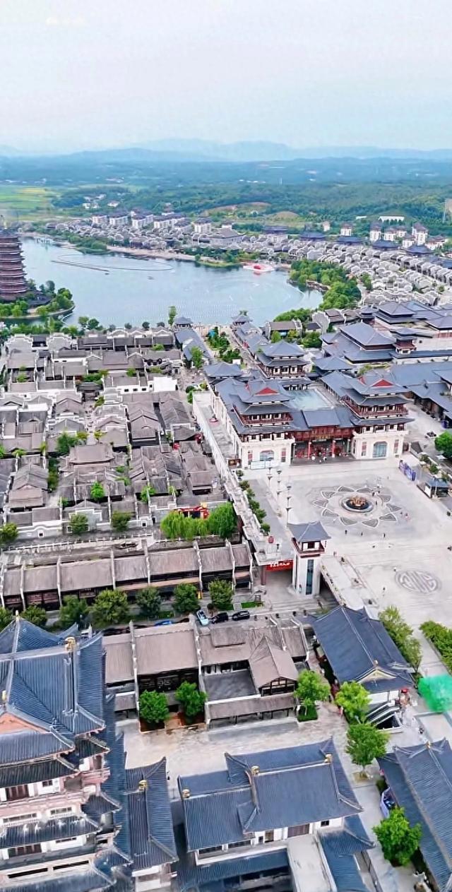 规模庞大的长沙铜官窑古镇撂荒严重，如何才能吸引游客