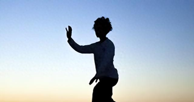 太极拳：拳架与呼吸如何完美配合，腹式逆呼吸法说明