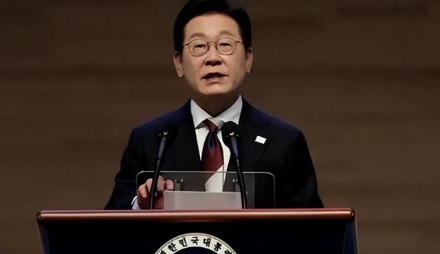 被特朗普点名后，李在明也摊牌了，当着全世界的面，做出罕见选择，我外交部回应意味深长