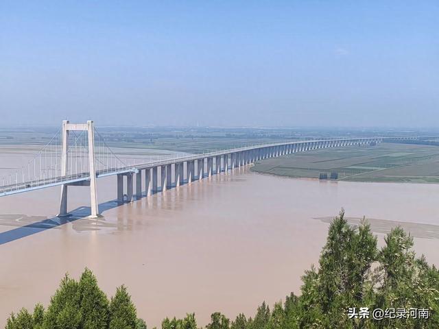 黄河流域三大城市：郑州、西安与济南的多维较量