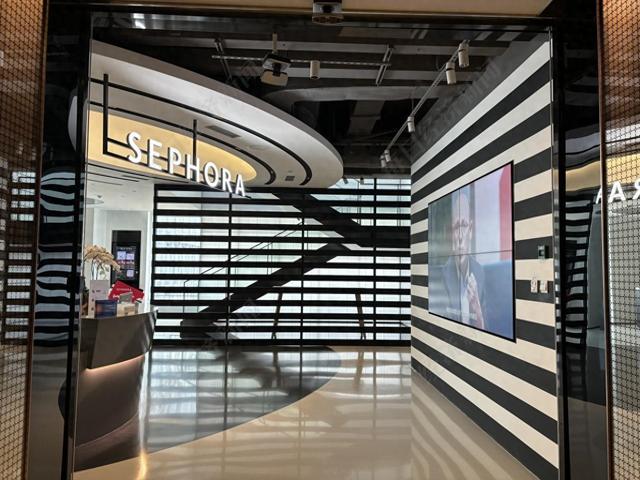 公司优化人员（丝芙兰优化人员员工曾默许冲销量的潜规则现在成了违纪）