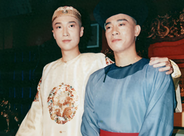 韦小宝有七个老婆，哪一个最没存在感？金庸：她完全就是凑数的