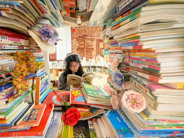 马路湾新华书店“老书店、新体验”