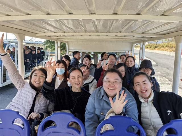 烟台招远联通公司组织开展2025年秋游活动