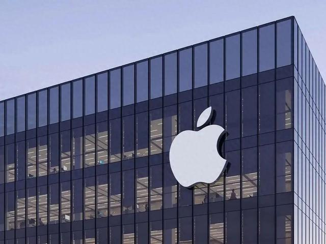 苹果折叠iPhone新机曝光：最快2026年初，正式量产！