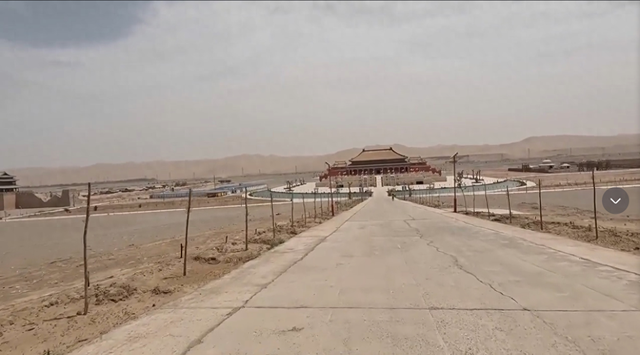 甘肃令人困惑的影视城，规模宏大投资不菲，游客不多却收门票